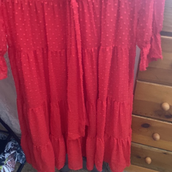 Red dress - Picture 5 of 7